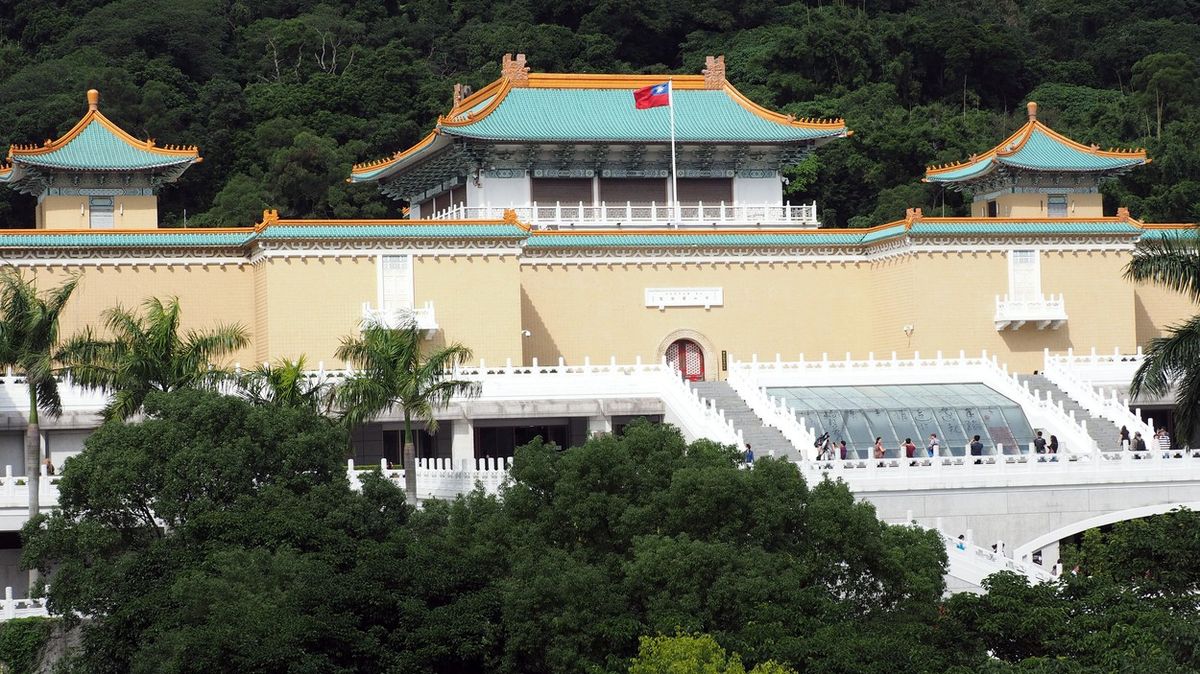 V muzeu na Tchaj-wanu se rozbily tři artefakty za 1,9 miliardy
